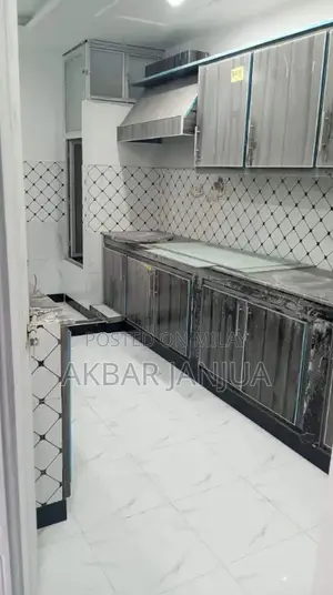 Girls Hostel with Premium Amenities Near Metro Station