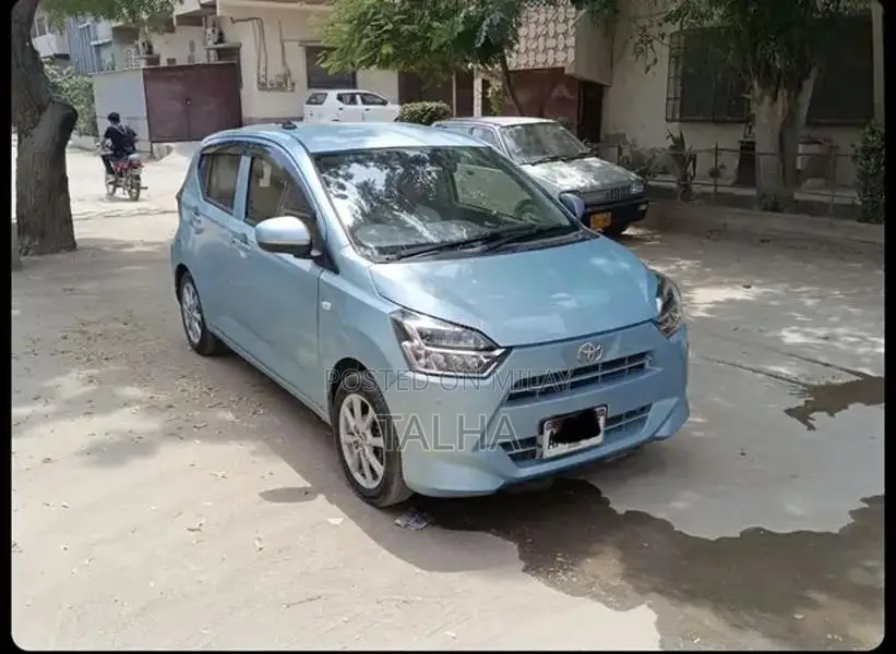 Toyota Pixis Epoch GSA lll Compact Hatchback