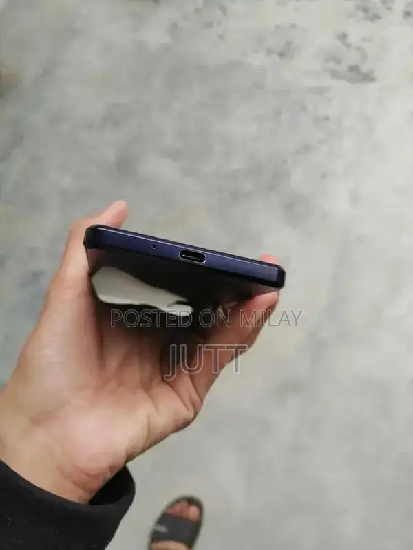 Sony Xperia Smartphone with Storage and Performance