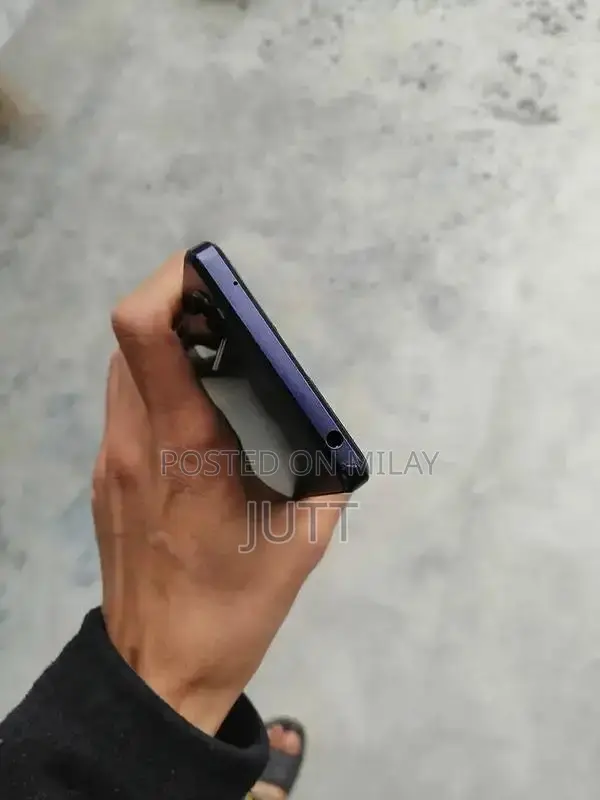 Sony Xperia Smartphone with Storage and Performance