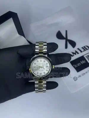 Luxury Swiss Rolex Analog Dress Watch - Elegant Timepiece for Professi