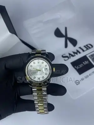 Luxury Swiss Rolex Analog Dress Watch - Elegant Timepiece for Professi