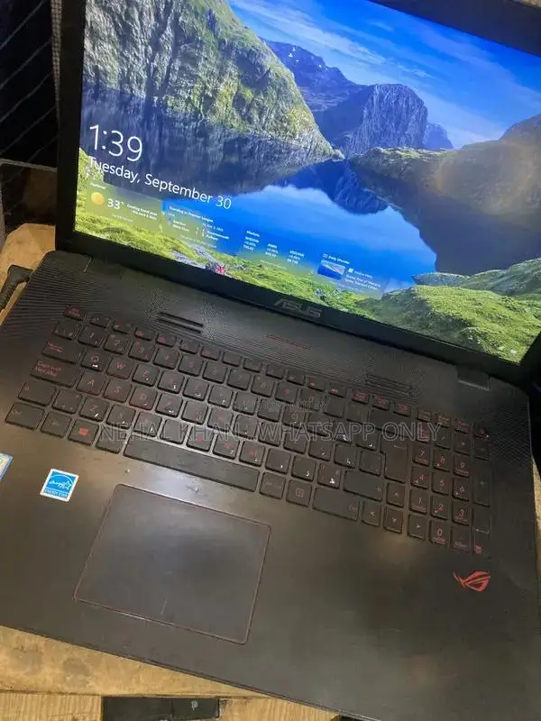 Asus ROG GL752VW Gaming Laptop - i7 6th Gen Performance