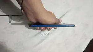 Huawei Smartphone 4/64GB Storage Compact Design