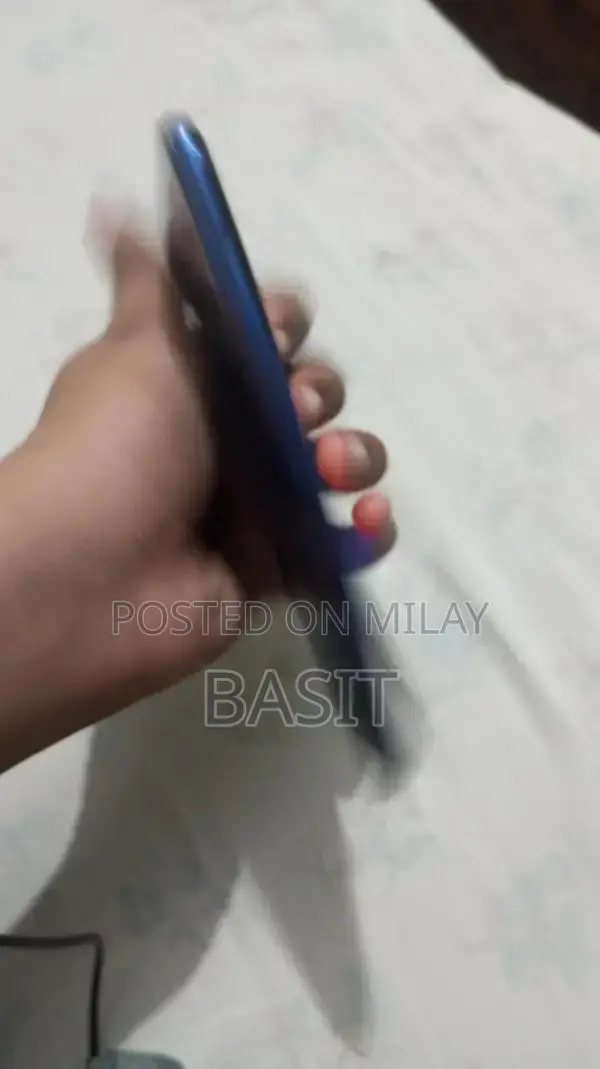 Huawei Smartphone 4/64GB Storage Compact Design