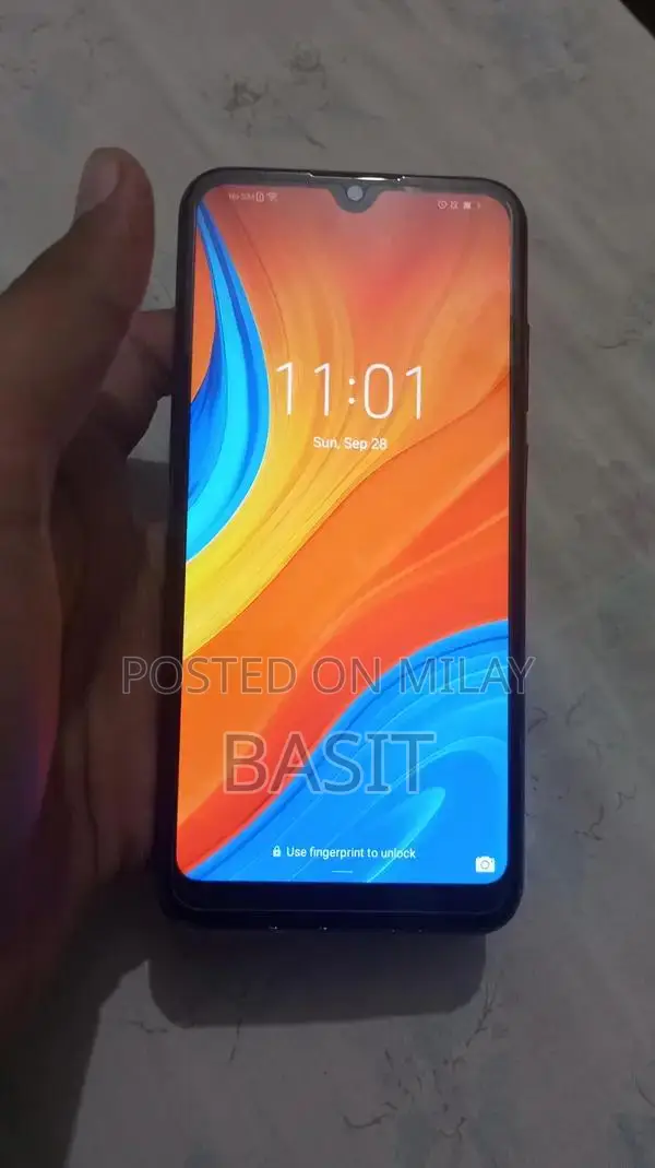 Huawei Smartphone 4/64GB Storage Compact Design