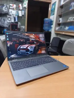 Dell Latitude 5520 Touch Laptop - Core i5 11th Gen