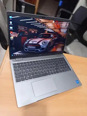 Dell Latitude 5520 Touch Laptop - Core i5 11th Gen