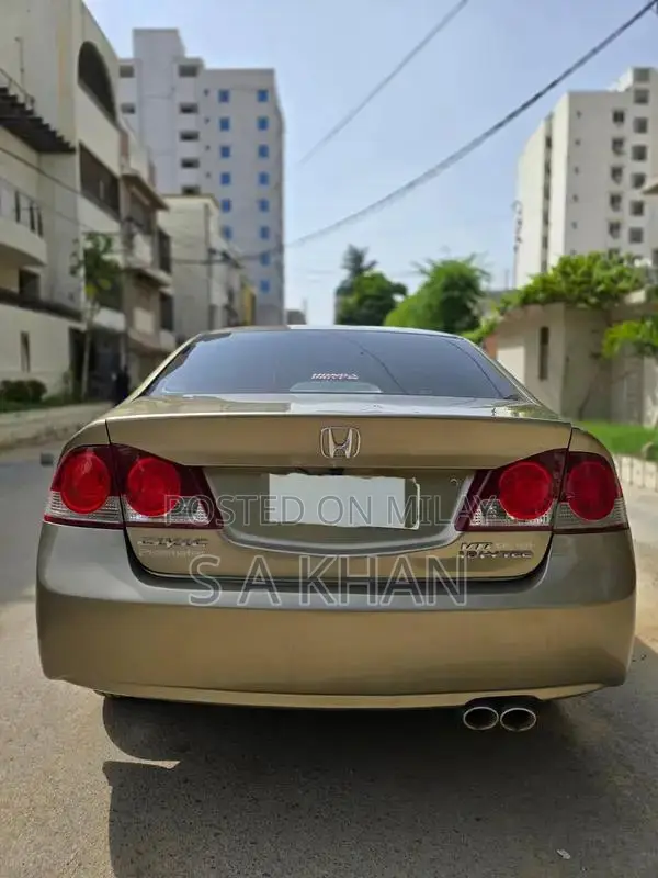 Honda Reborn 2009 Sedan with Premium Alloy Wheels