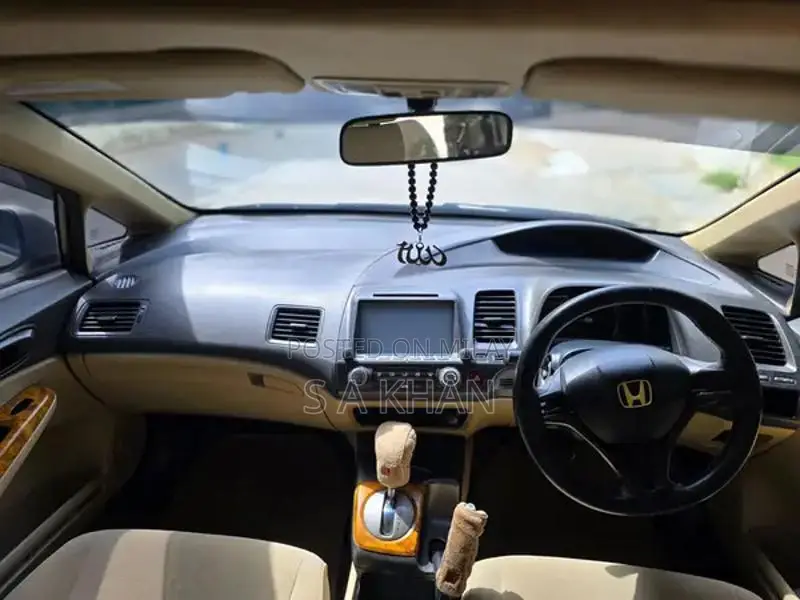 Honda Reborn 2009 Sedan with Premium Alloy Wheels