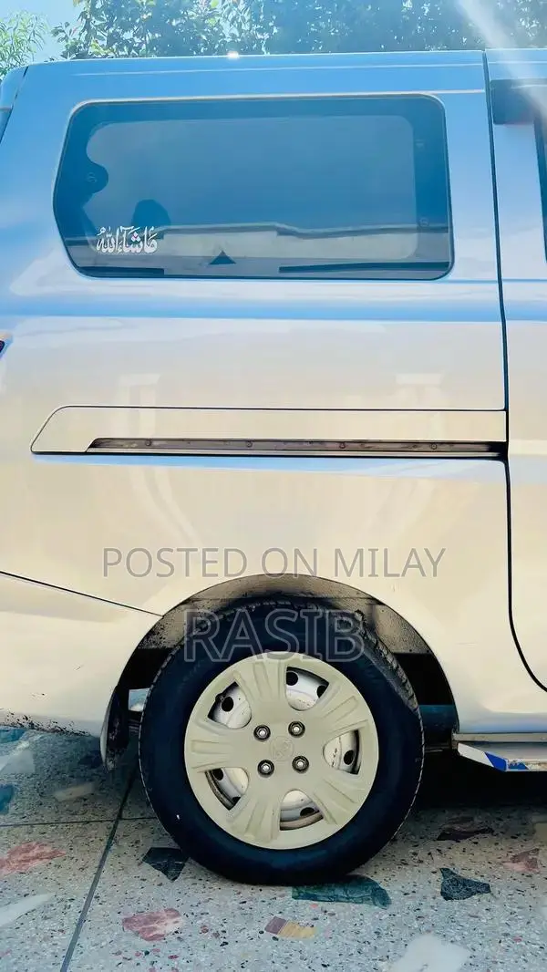 Changan Karvaan Compact MPV Passenger Vehicle