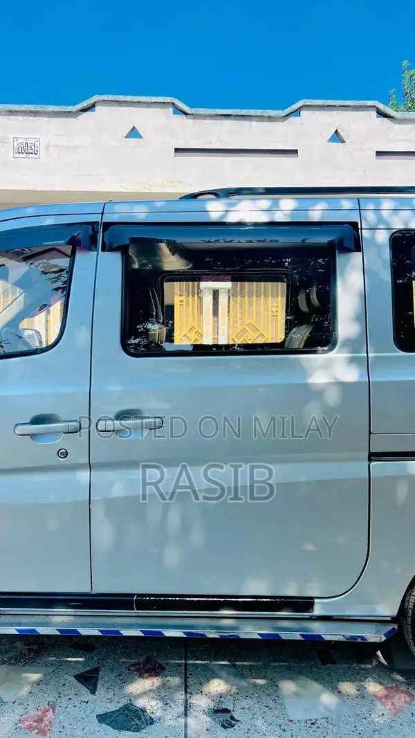 Changan Karvaan Compact MPV Passenger Vehicle