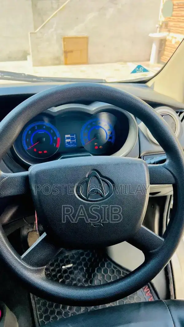 Changan Karvaan Compact MPV Passenger Vehicle