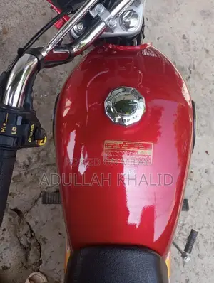 Crown 2025 Motorcycle - High-Quality Condition