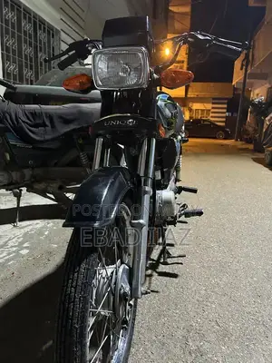 Honda CD70 Motorcycle - Low Mileage, Well-Maintained Classic Bike