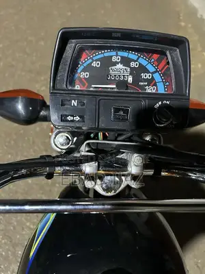 Honda CD70 Motorcycle - Low Mileage, Well-Maintained Classic Bike