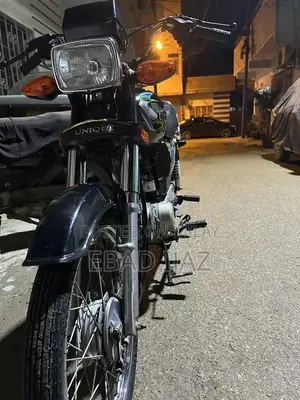 Honda CD70 Motorcycle - Low Mileage, Well-Maintained Classic Bike