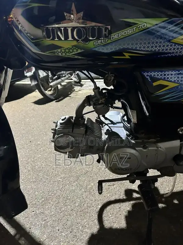 Honda CD70 Motorcycle - Low Mileage, Well-Maintained Classic Bike