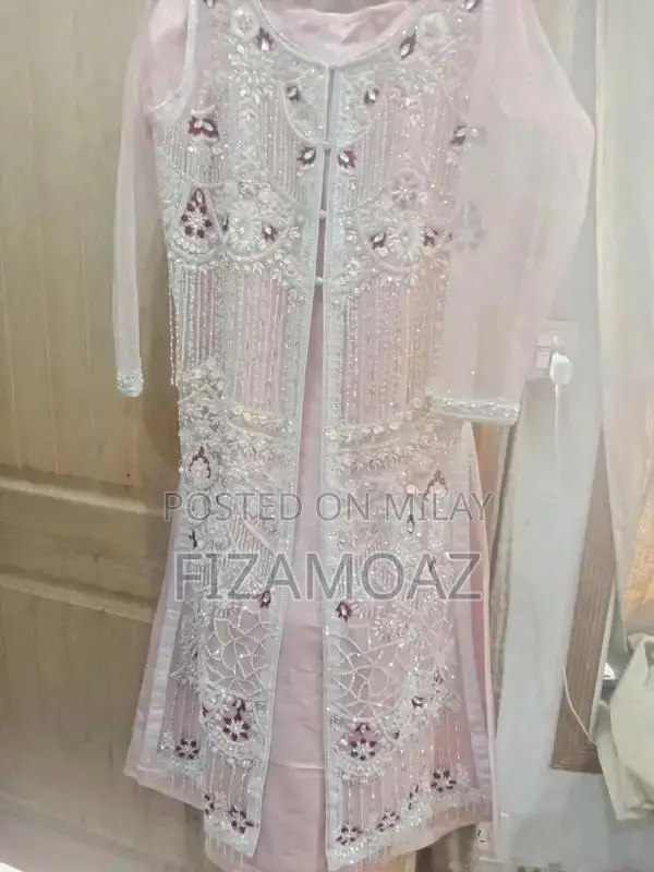 Lightweight Fancy Net Gaon - Gently Used Single Time