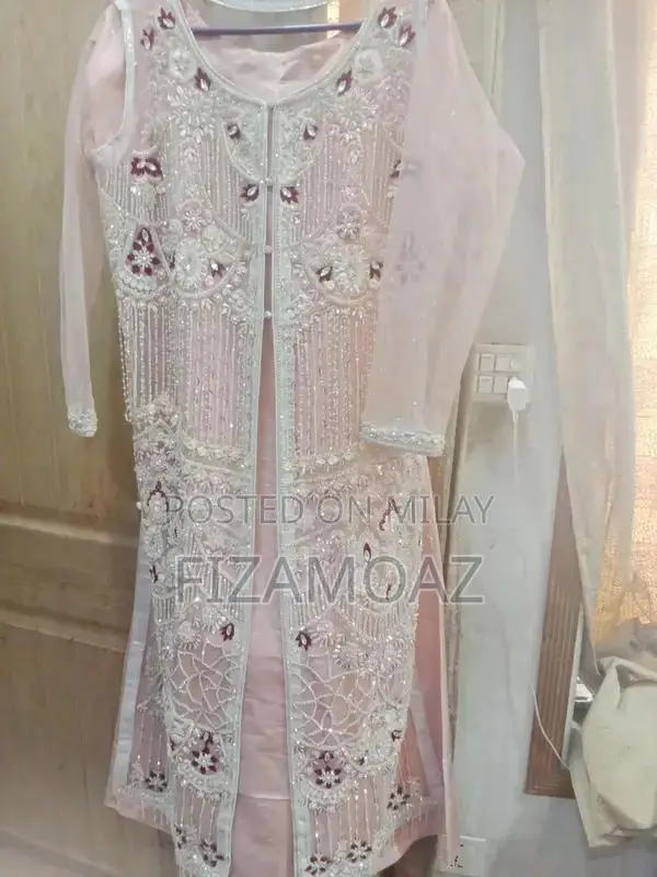 Lightweight Fancy Net Gaon - Gently Used Single Time