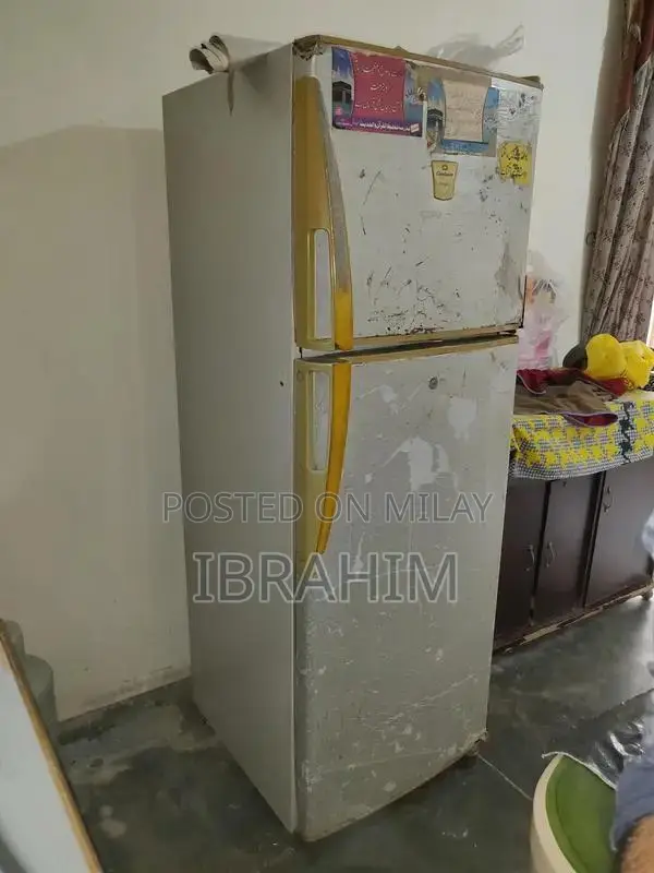 Used Dawlance Refrigerator - Operational Unit with Minor Issues