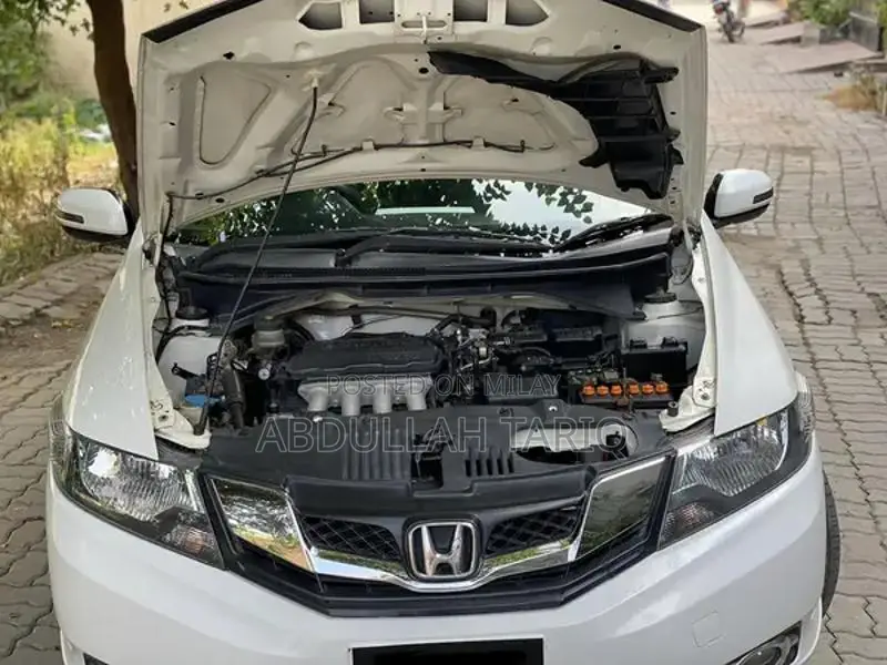 City Prosmatic 19 Model Sedan