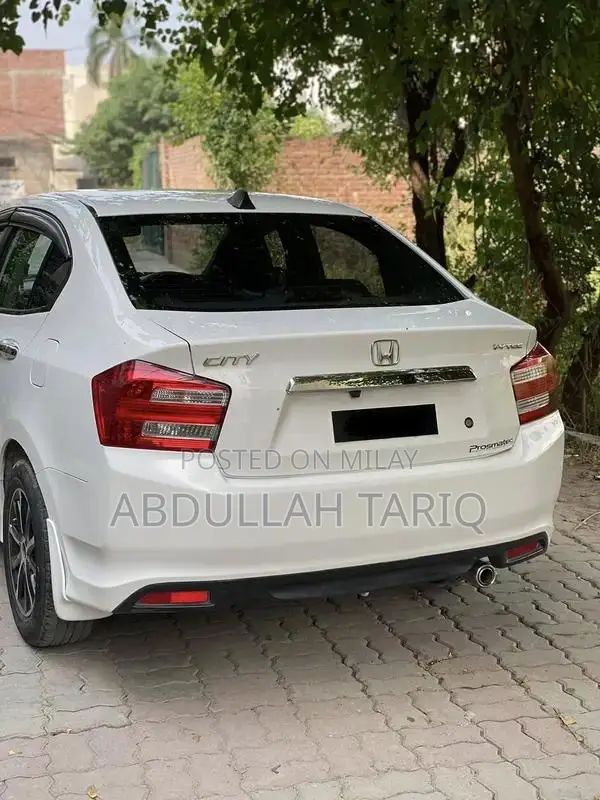 City Prosmatic 19 Model Sedan