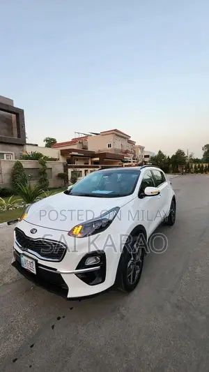 2022 Kia Sportage FWD Sedan Excellent Condition