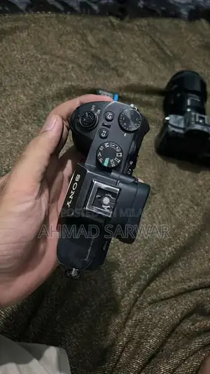 Sony A7ii Full-Frame Mirrorless Camera with 28-70mm Lens