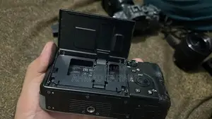 Sony A7ii Full-Frame Mirrorless Camera with 28-70mm Lens