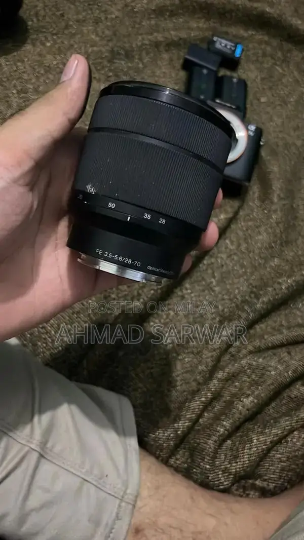 Sony A7ii Full-Frame Mirrorless Camera with 28-70mm Lens