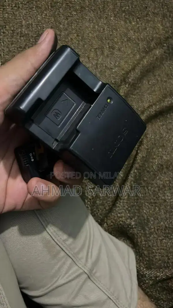 Sony A7ii Full-Frame Mirrorless Camera with 28-70mm Lens