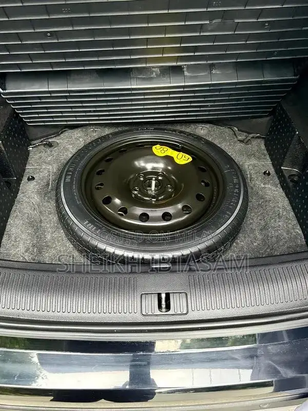 MG HS 2021 Compact SUV - Black with Red Interior