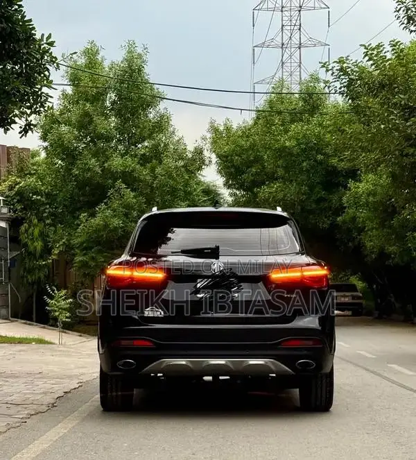 MG HS 2021 Compact SUV - Black with Red Interior