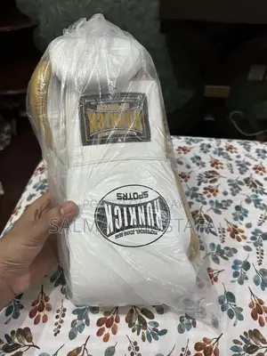 Professional Boxing Gloves - Brand New Sports Equipment