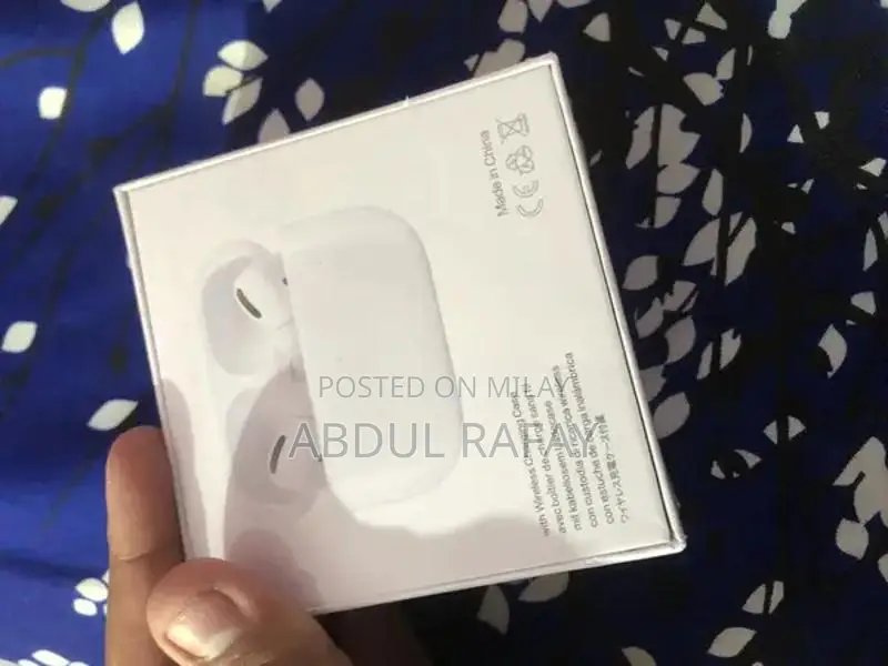 Apple Wireless Earbuds with Premium Audio Experience