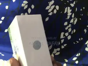 Apple Wireless Earbuds with Premium Audio Experience