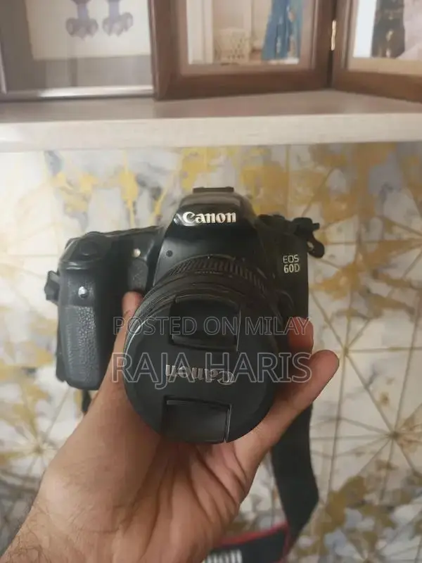Canon 60D DSLR Camera with 18-55mm STM Lens for Video