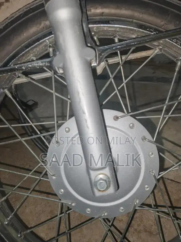 Honda 125 Motorcycle - Low Mileage, Well-Maintained