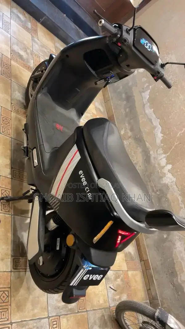 Evee C1 Air Electric Vehicle with Advanced Battery System