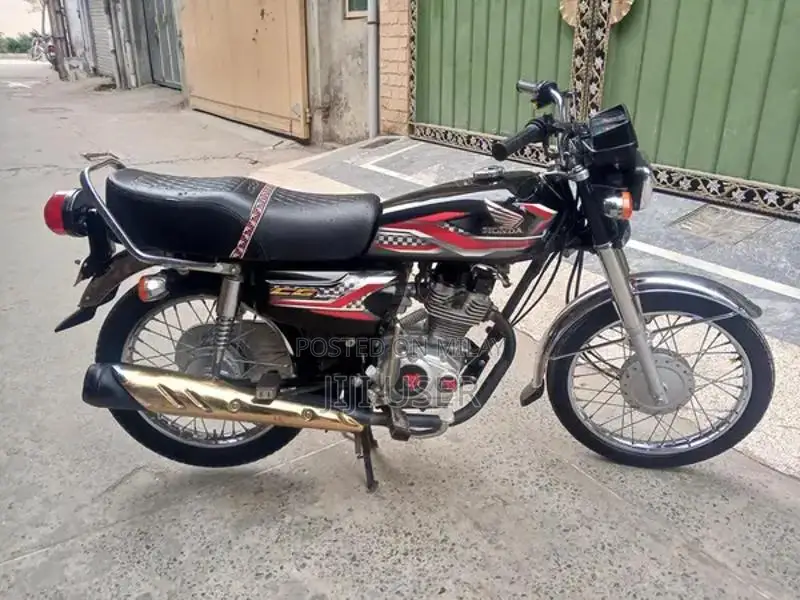 Honda CG 125 Motorcycle - 2024 Model with Complete Documentation