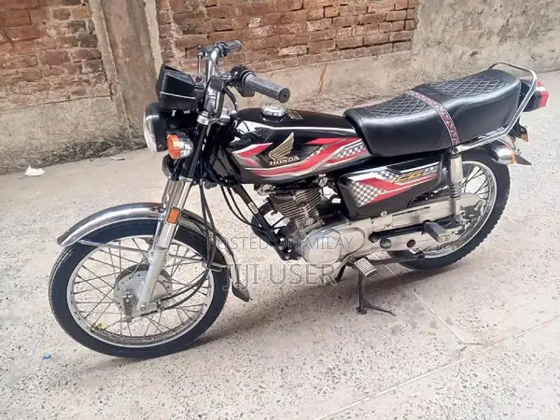 Honda CG 125 Motorcycle - 2024 Model with Complete Documentation