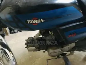 Photo - Cd 70 Motorcycle Side Tappy in Blue