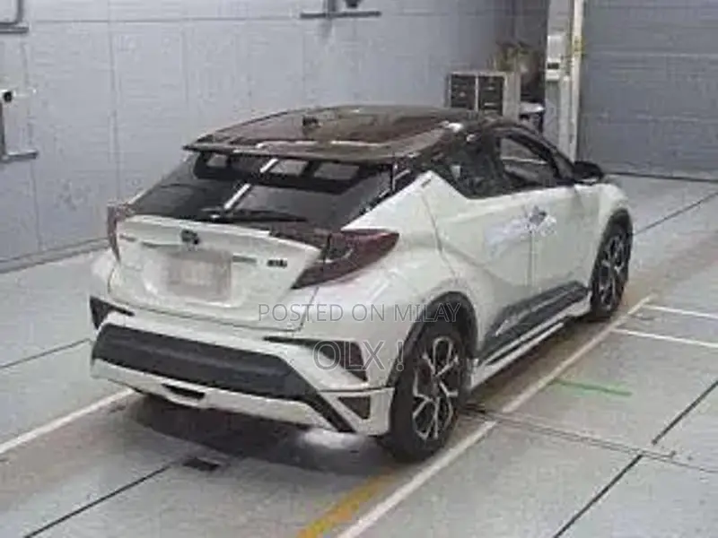 Toyota CH-R Compact SUV - 2019 Import Model