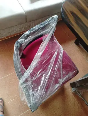 Photo - Elegant 6-Seat Dining Table with Samosa Style Chairs