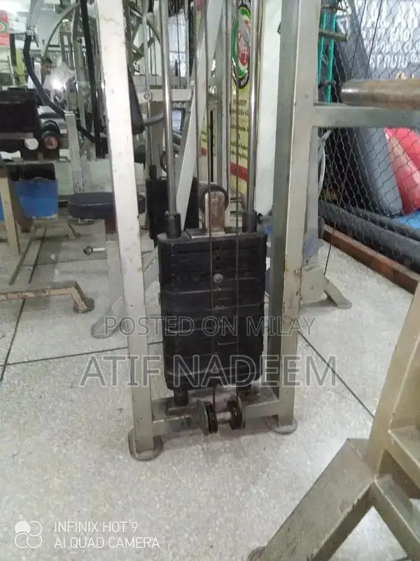 Commercial Gym Strength Training Equipment