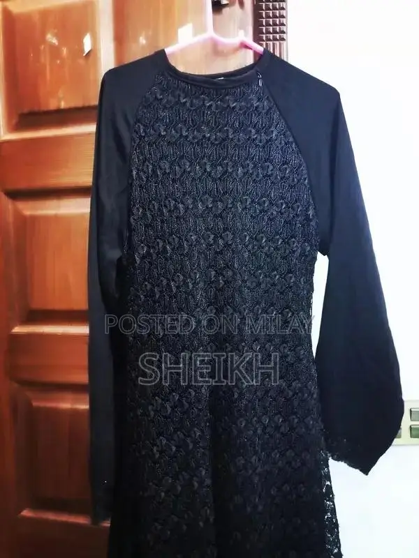 Long Black Abaya with Matching Hijab - Elegant Islamic Wear