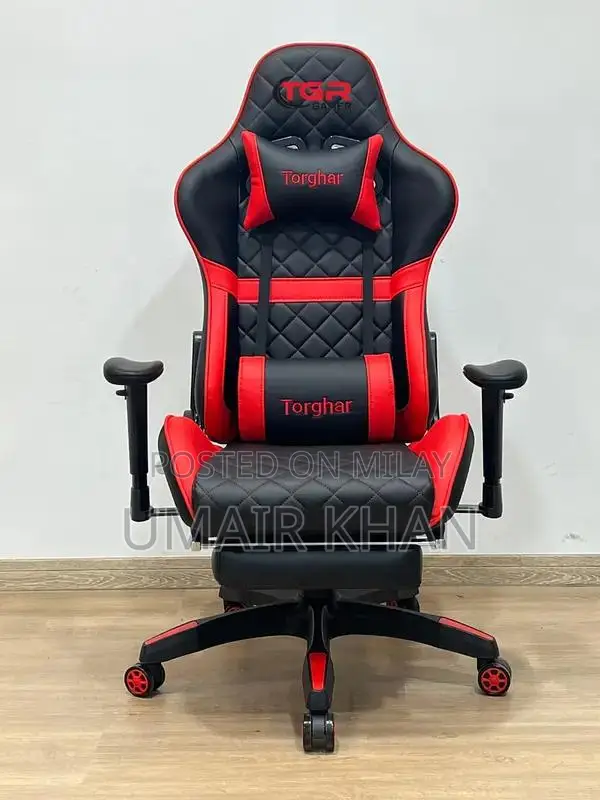Ergonomic Gaming Chair with Reclining Backrest & Support Pillows