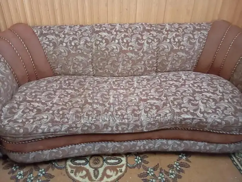 6-Seater Sofa Set with Large and Side Tables