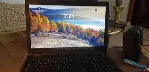 Photo - Dell Latitude 5580 Laptop - Core i5, 12GB RAM, 256GB SSD